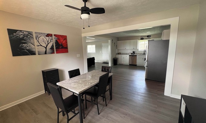 Snellville Casa | 3BR home-Near Hospital & Shops