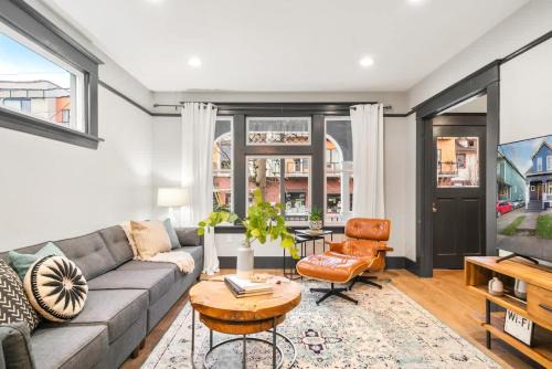 Sunnyside Casa | 3BR House - Renovated - Parking - Fast Wifi