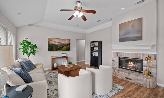 South Arlington Casa | 3BR in DFW | Epic Central | TX Live | AT&T Stadium