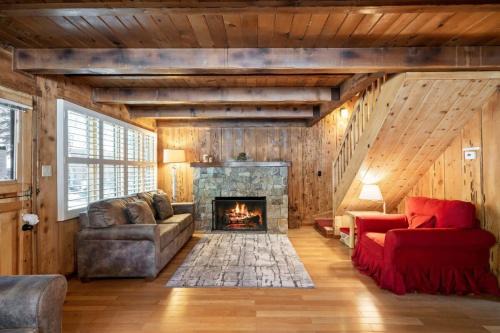 Timberland Casa | 3BR Mountain Cabin-Near Beach & Slopes