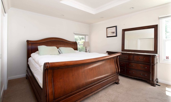 West Menlo Park Casa | 3BR Near Stanford, Bonus Room, No Cleaning Fee