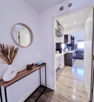 Bingham Casa | 3BR Sleeps 6, Free Parking, City & Beach