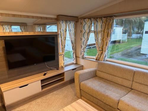 Skegness Casa | 3BR-Sleeps6-Parking-Pool-NearBeach&Skegness