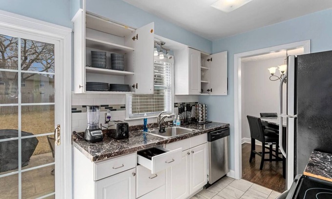 Shawnee Casa | 3BR, Spacious home w/ fire pit