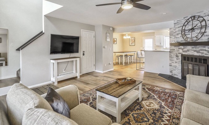 Cheyenne Meadows Casa | 3BR State Park&Mountains Nearby Lake