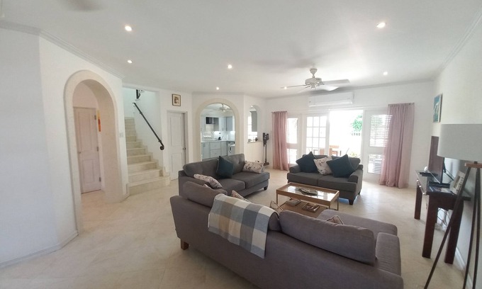 Little Battaleys Casa | 3BR Townhouse - with Pool and Partial Sea View from Main bedroom