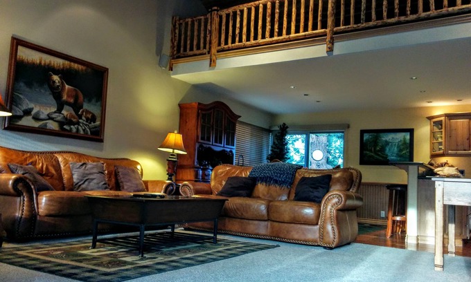 Mammoth Lakes Casa | 3BR Townhouse - Su hogar lejos de casa