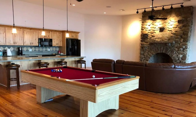 Salem Casa | Suite de huéspedes Wakenah Woods en el lago Gardner con acceso compartido a la piscina cubierta