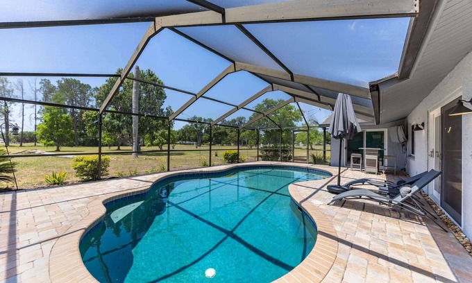 Wesley Chapel South Casa | ‼️Charming 3BR Getaway w/ Private Pool