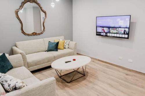 San Borja Casa | 3BR with Bright Style for 6 in San Borja