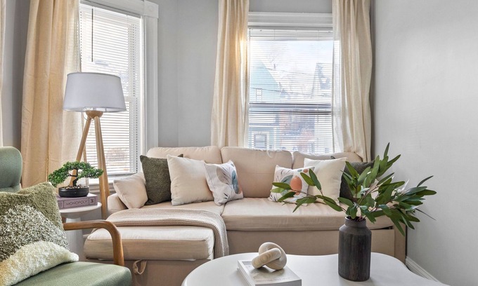 Winter Hill Apartamento | 3BR2BATH Lux Home in Somerville