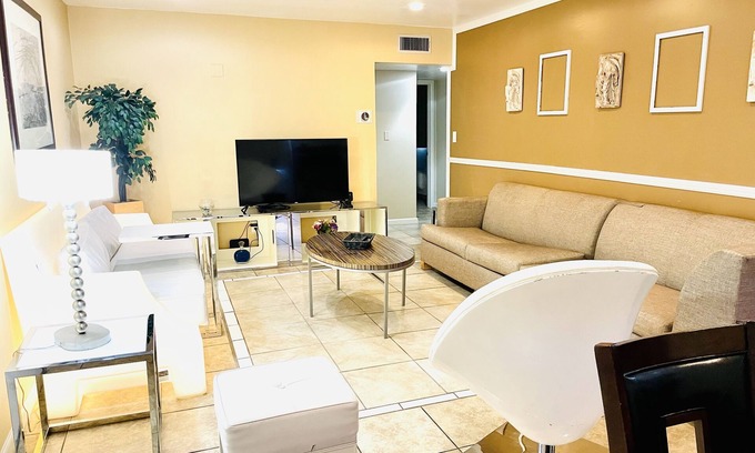 Beverly Green Condominio | Apartamento, 3Bd, Las Vegas, VENTA, strip, mejor anfitrión, centro de convenciones, LVCC, ¡me encanta!