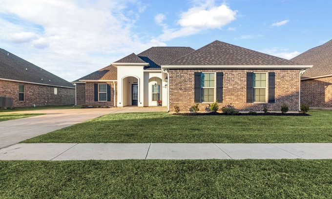 Lake Charles Casa | 3Kings Near Golf Coarse