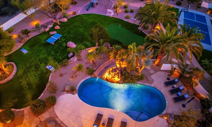 Central Scottsdale Villa | 3Million$ LuxWaterSlide Getaway*PickleBall*Golf*