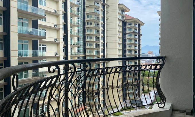 Kuching Apartamento | 3R Balcony & Wifi Haven