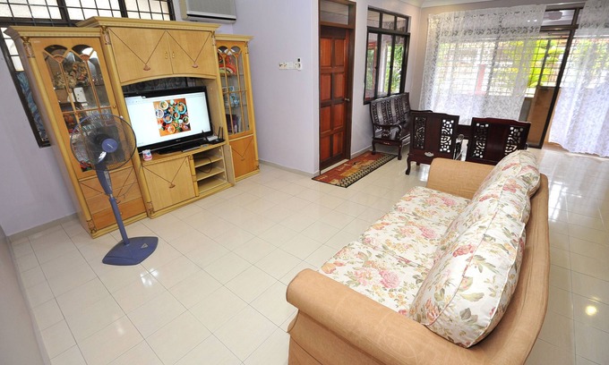 Bayan Lepas Casa | 3R3B Semi-D Hillside aterrizó cerca del SPICE Arena & Airport.