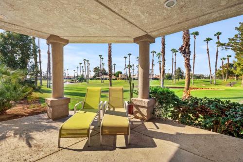 Cathedral City Casa | 3rd Hole Hideaway - A Golf Dream at Desert Princess