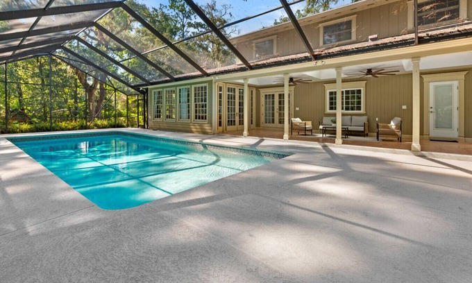 Gainesville Casa | 4/3 with pool NW Gainesville