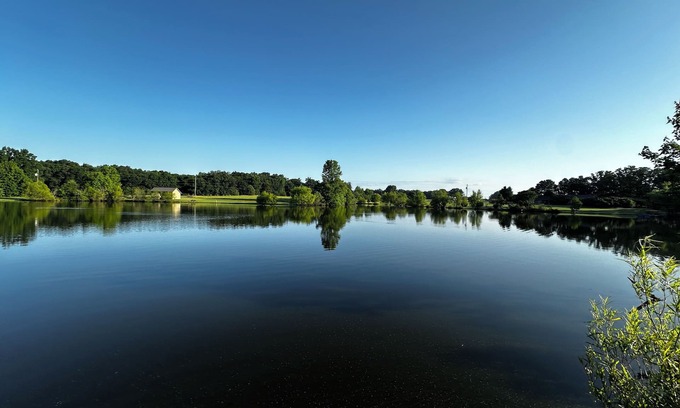 Union County Casa | 4 Acre Lake on 24 Acres Close to Charlotte ~ Eagleview Venue!