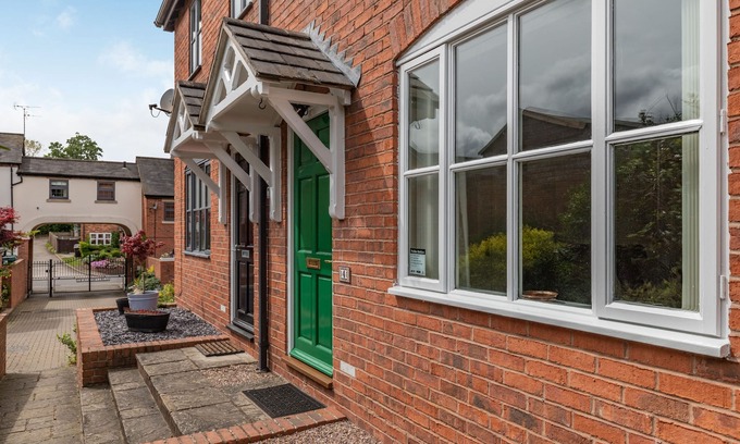 Crewe Cabaña | 4 Corte de Aldelyme, AUDLEM