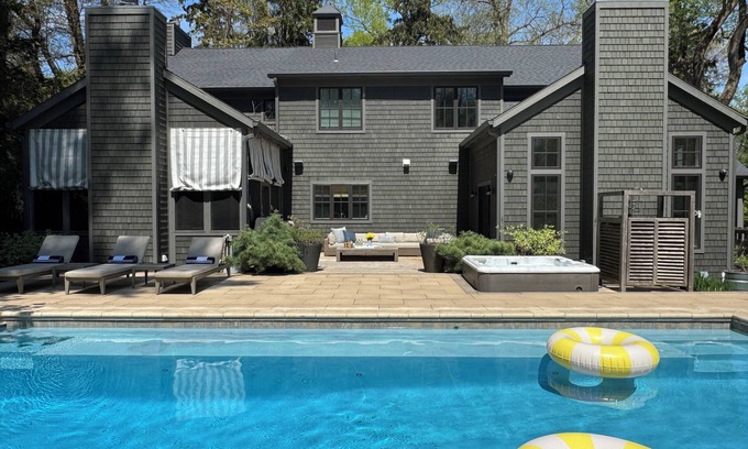 Lakeside Casa | 4 bdrm, 3.5 bath retreat w/pool, spa, large yard & fire pit. 5 min walk to beach
