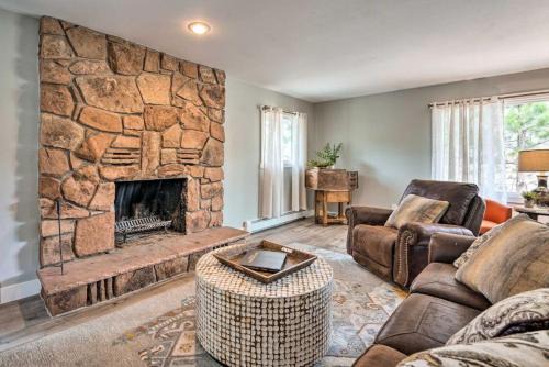 Carriage Hills Casa | 4 bed 2 bath home located near Rocky Mountain National Park