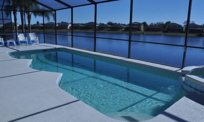 Sunset Lakes Casa | 4 camas, 3. 5 cuartos de baño, 2 Masters Sf Piscina / piscina para niños, Lakeside
