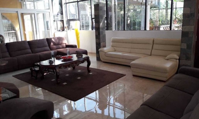 Stone House Area Cama Y Desayuno | Bungalow de 5 dormitorios y 5 baños con capacidad para 15 personas (desayuno incluido)