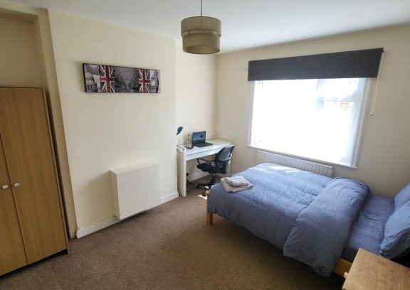 Acresford Casa | 4 Bed Family Home+Warwick Uni+4 Parking bays