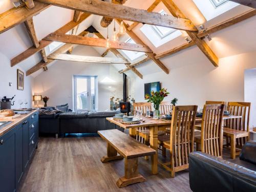 Axbridge Casa | 4 Bed in Burnham-on-Sea 90365