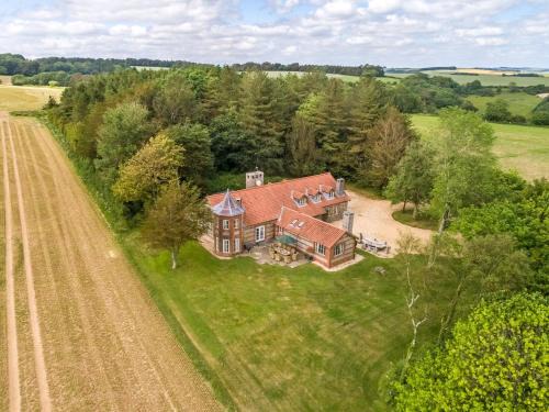 Dorchester Casa | 4 Bed in Dorchester 80513