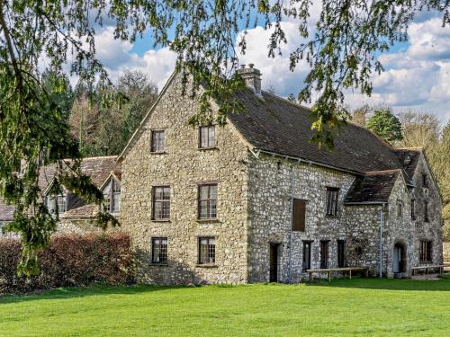 Llanover Casa | 4 Bed in Llanover 91243