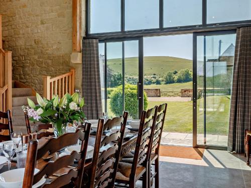 Shaftesbury Casa | 4 Bed in Melbury Abbas 91456