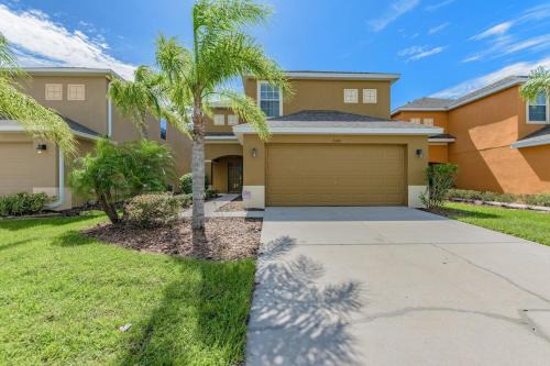 Veranda Palms Casa | 4 Bed Private Yard-Pool Home