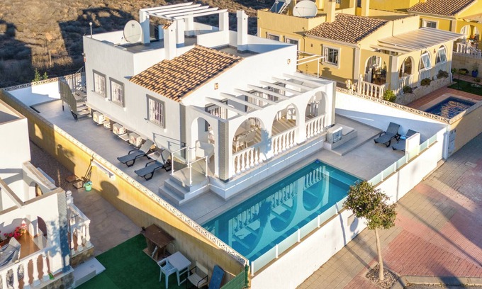 Jerónimo y Avileses y Balsicas de Arriba Villa | 4-Bed Villa La Vita e Bella-Private Pool & Terrace