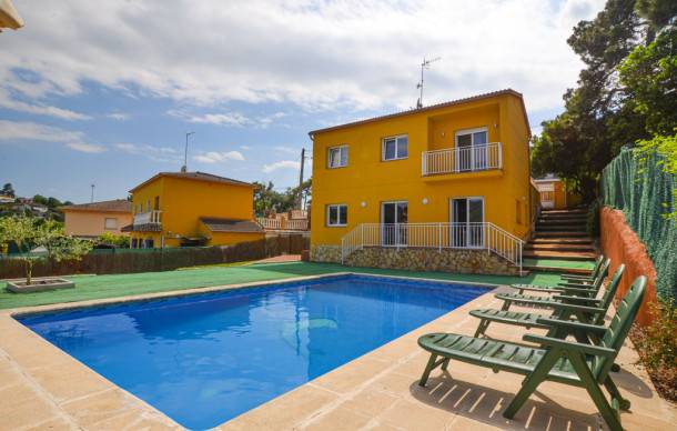 Macanet de la Selva Casa | 204 m² Casa ∙ 4 habitaciones ∙ 10 personas