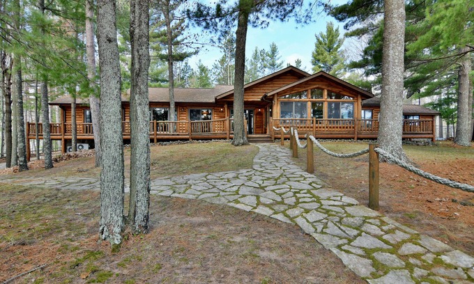 Solon Springs Casa | 4 bedroom, 3.5 bath Lake Home on Middle Eau Claire Lake with barrel sauna