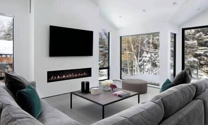 Aspen Casa | 4 Bedroom 4 Bath West End Sleek Contemporary home!