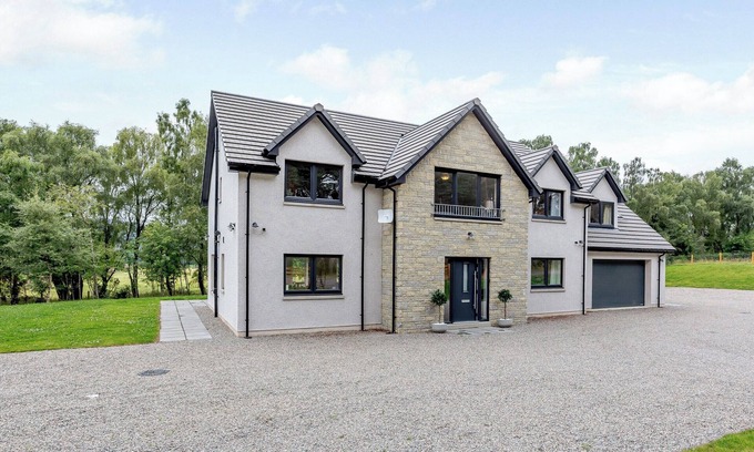Aberlour Cabaña | 4 bedroom accommodation in Craigellachie
