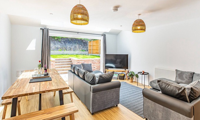 Llanidloes Cabaña | 4 bedroom accommodation in Llanidloes