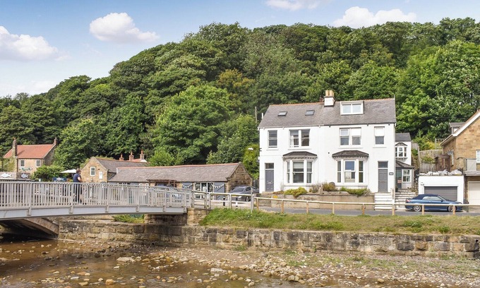 Sandsend Cabaña | 4 bedroom accommodation in Sandsend