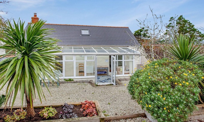 Carnkie Cabaña | 4 bedroom accommodation in Carnkie, near Redruth