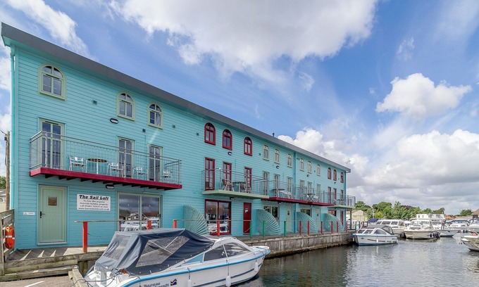 Hoveton Cabaña | Alojamiento de 4 habitaciones en Wroxham