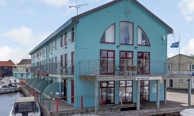 Hoveton Cabaña | Alojamiento de 4 habitaciones en Wroxham