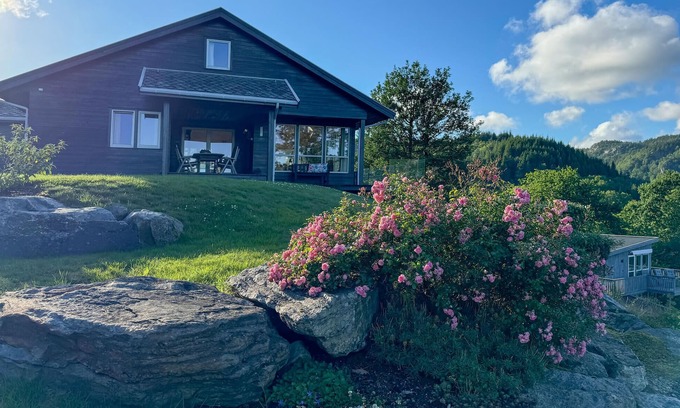 Lindesnes Casa | Impresionante casa de 4 dormitorios en.