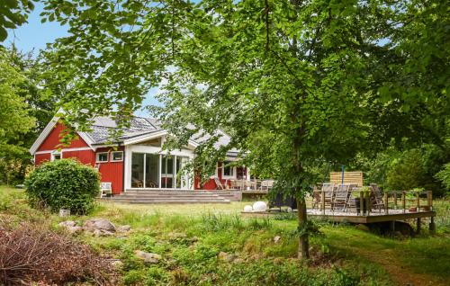 Ronneby Casa | 4 Bedroom Beautiful Home In Ronneby