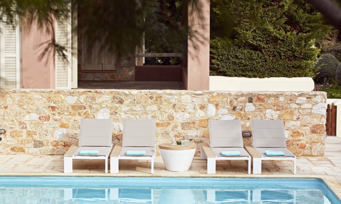 Finikas Villa | Villa familiar de 4 dormitorios con piscina compartida y vistas al mar