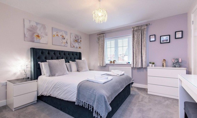 Radcliffe on Trent Casa | 4 Bedroom House Ideal for Families and Corporate Stays in Radcliffe on Trent