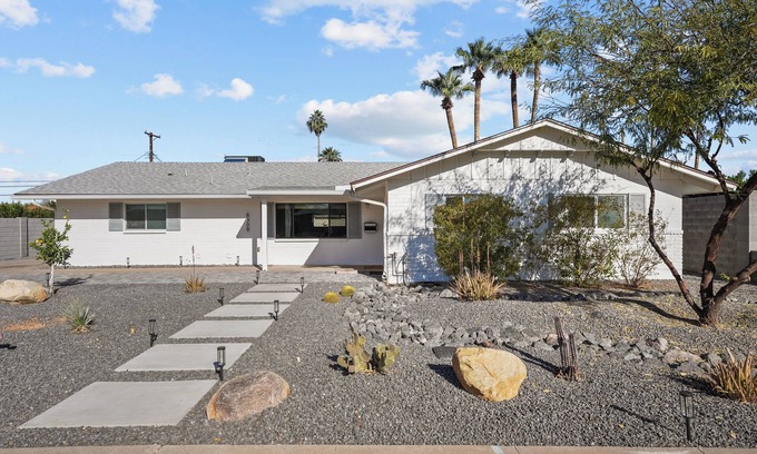 Scottsdale Country Acres Casa | 4-bedroom house in brilliant Scottsdale with AC, WiFi, 5mins Fashion Square mall