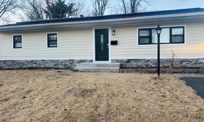 Saugerties South Casa | 4-bedroom house in delightful Saugerties with AC, WiFi. Enjoy your stay